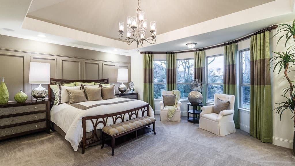 Traditional luxury master bedroom