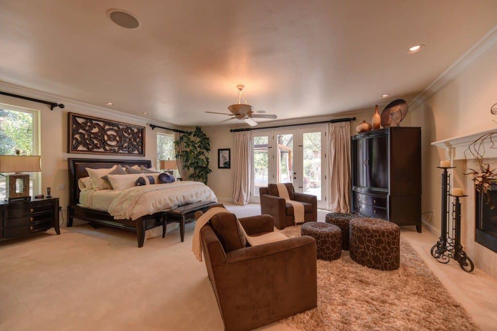 Traditional Master Bedroom with High ceiling & Crown molding