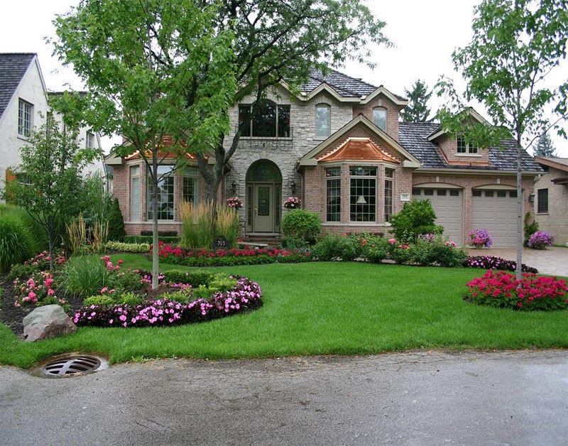 beautiful front yard landscaping traditional home