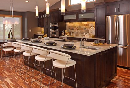Pefect kitchen for entertaining with chairs
