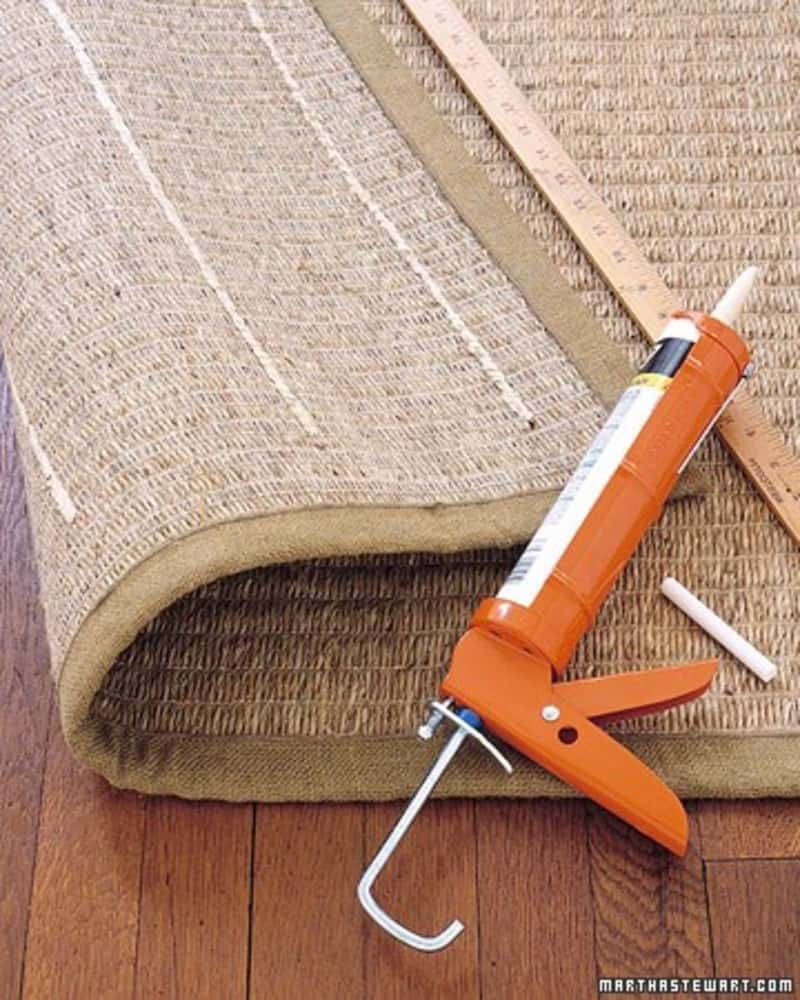 slip proof rug with acrylic-latex caulk