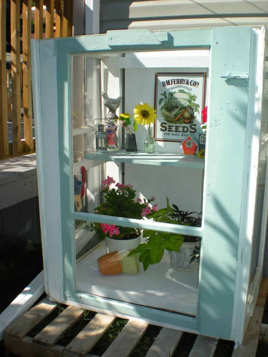 DIY greenhouse idea recyled materials